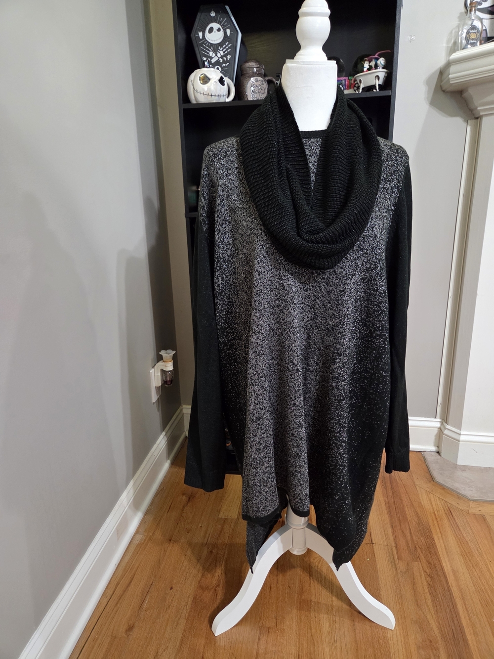 Apt. 9 Black and Gray And Black Sweater With Removable Scarf